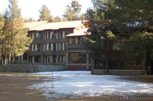 Senator Pine N Peak Pahalgām Exterior foto