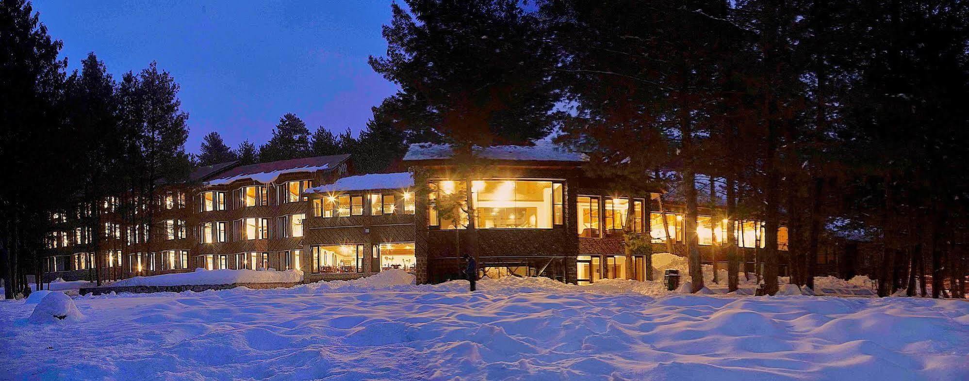 Senator Pine N Peak Pahalgām Exterior foto